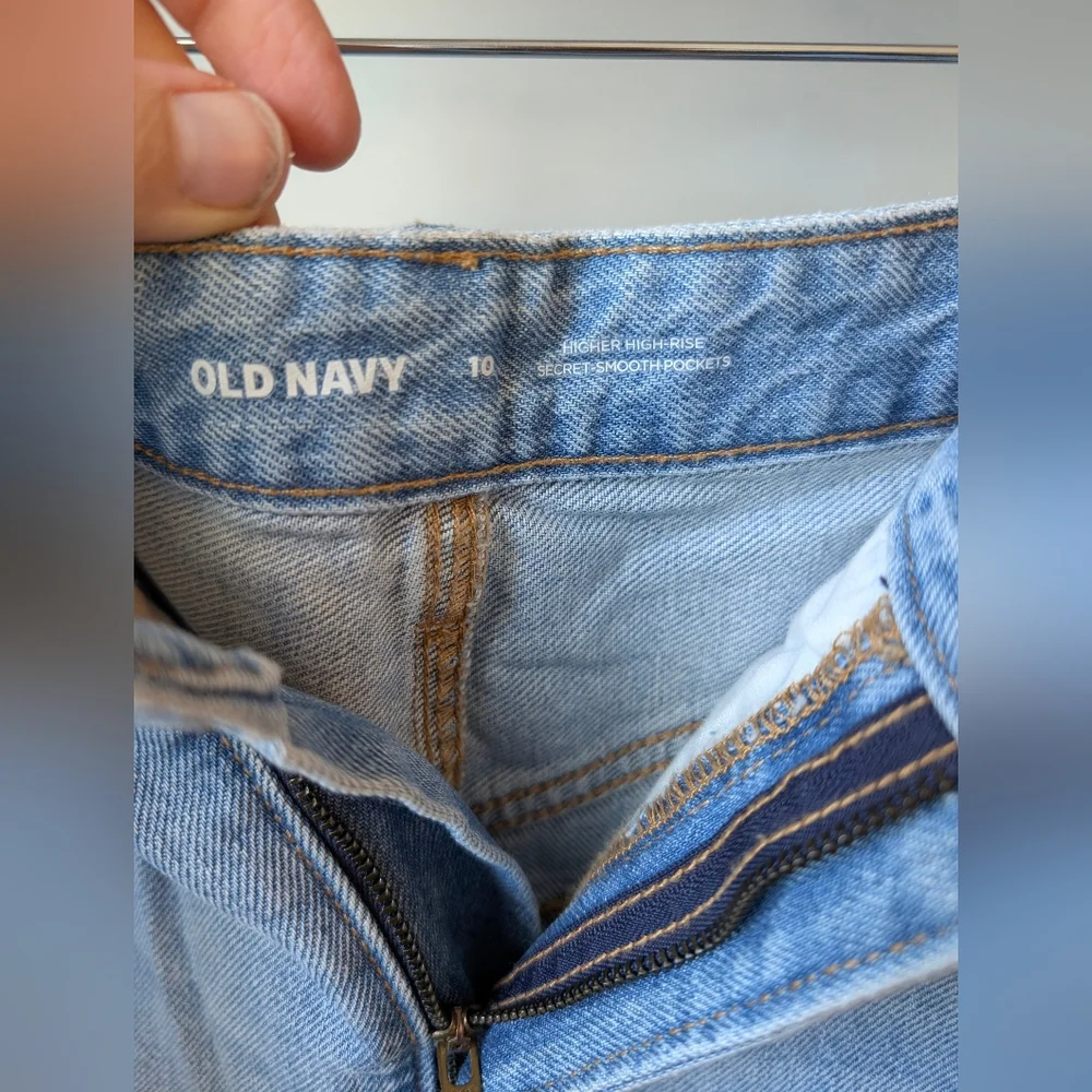 Old Navy Maxi Denim Skirt Light Wash Blue Jean Skirt Distressed Size 10 / Large - Picture 10 of 11